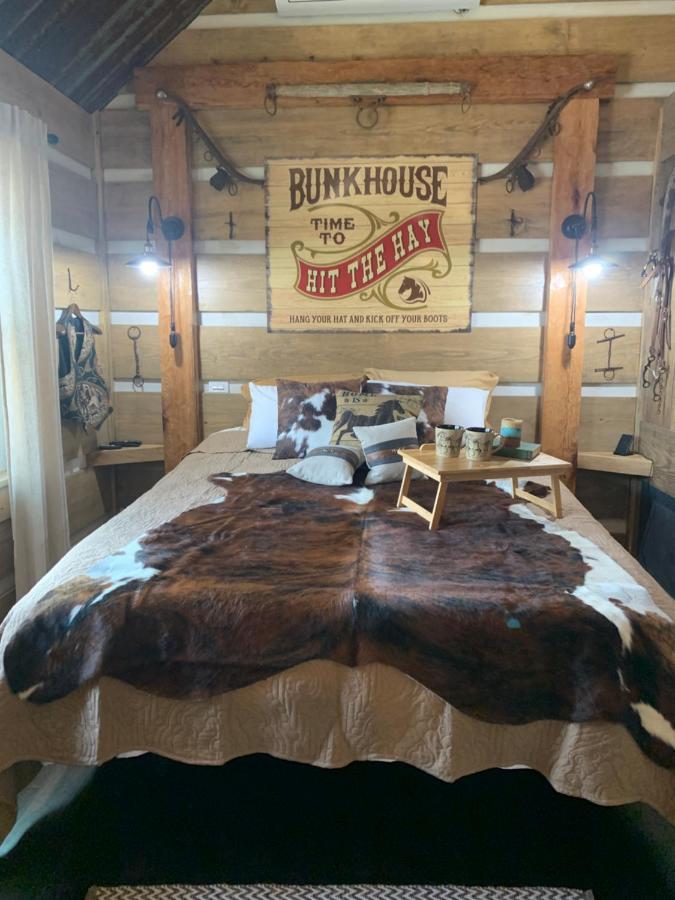 Bed and Breakfast Fox Pass Cabins Хот-Спрингс Экстерьер фото