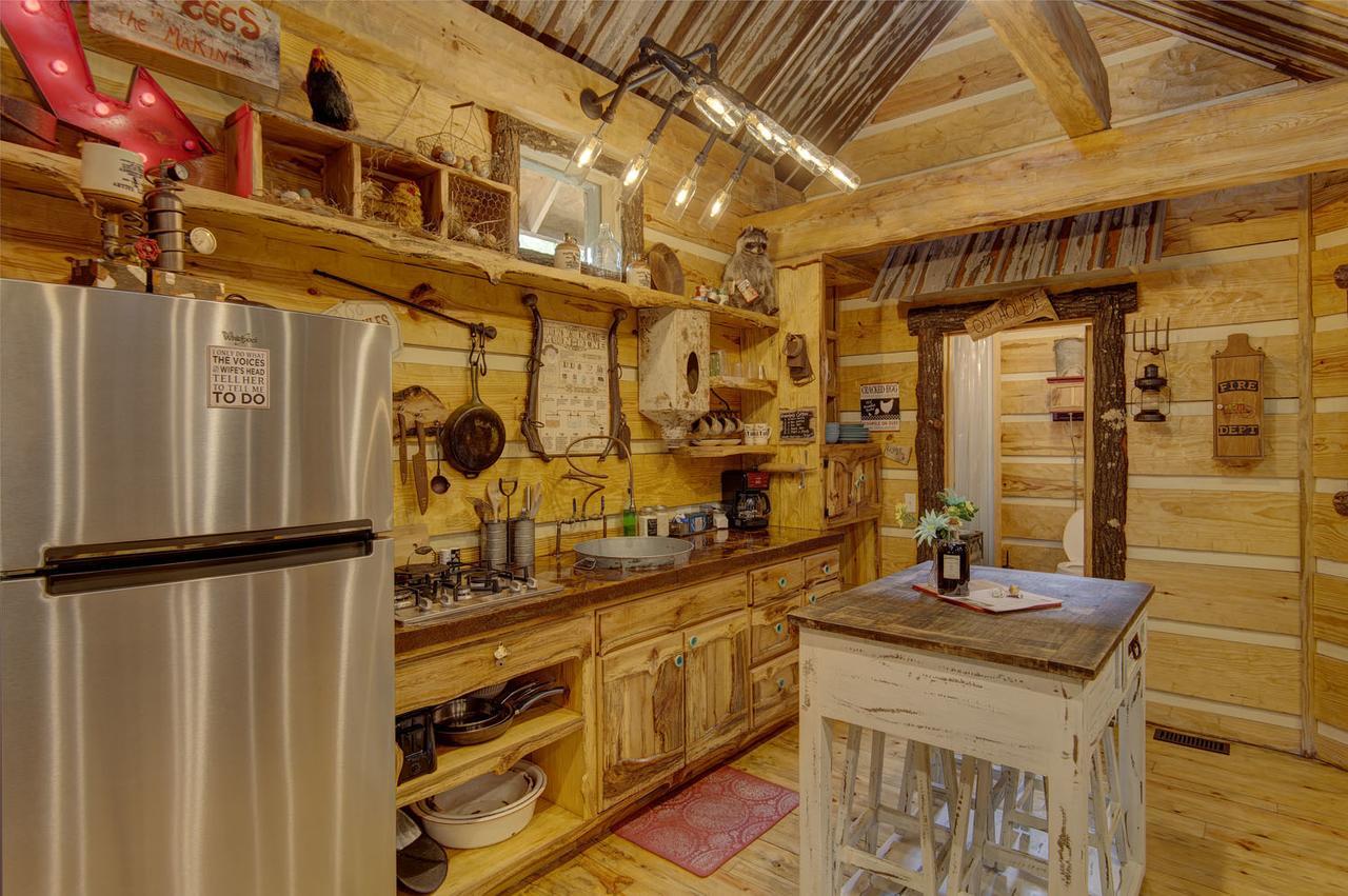 Bed and Breakfast Fox Pass Cabins Хот-Спрингс Экстерьер фото
