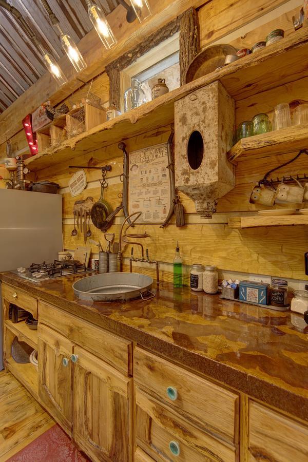 Bed and Breakfast Fox Pass Cabins Хот-Спрингс Экстерьер фото