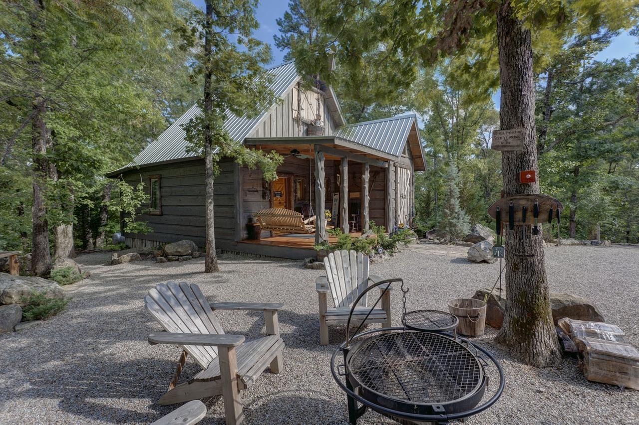 Bed and Breakfast Fox Pass Cabins Хот-Спрингс Экстерьер фото