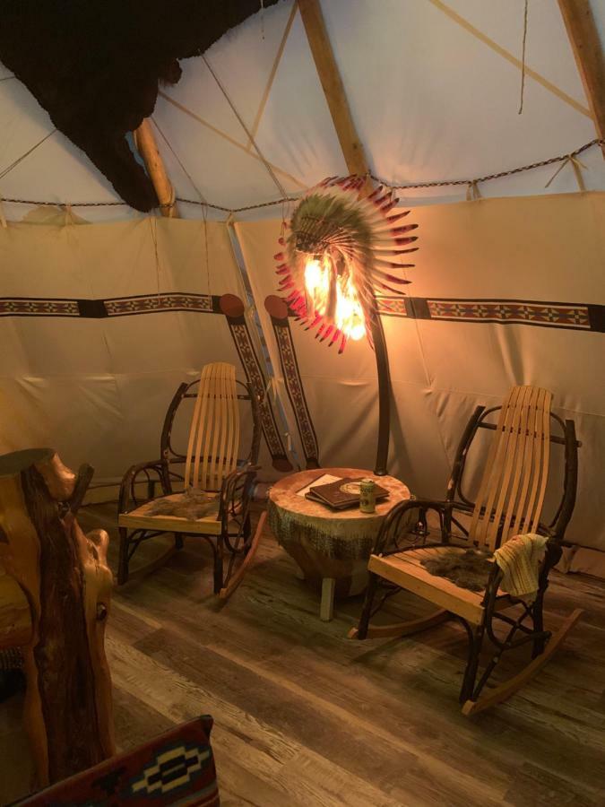 Bed and Breakfast Fox Pass Cabins Хот-Спрингс Экстерьер фото